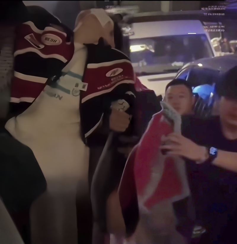 疑似送医现场画面