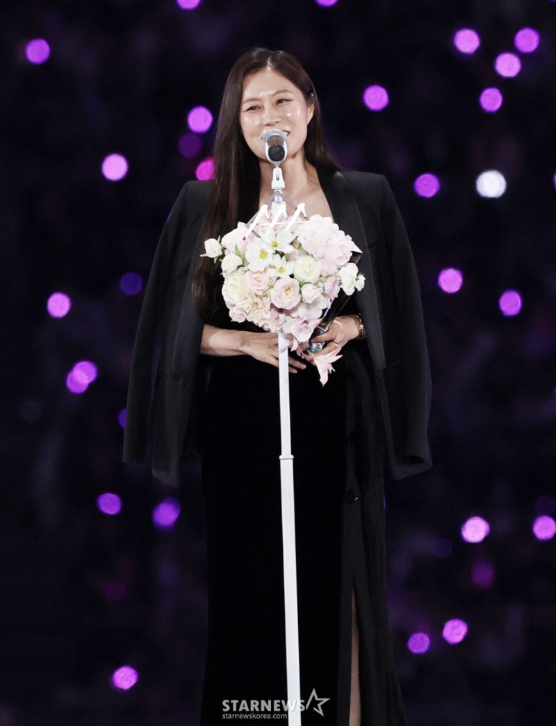 文素利台上告白