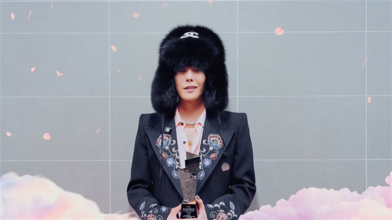 GD透过影片现身