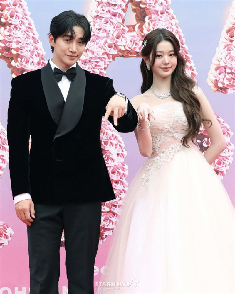 张员瑛与李俊昊主持AAA