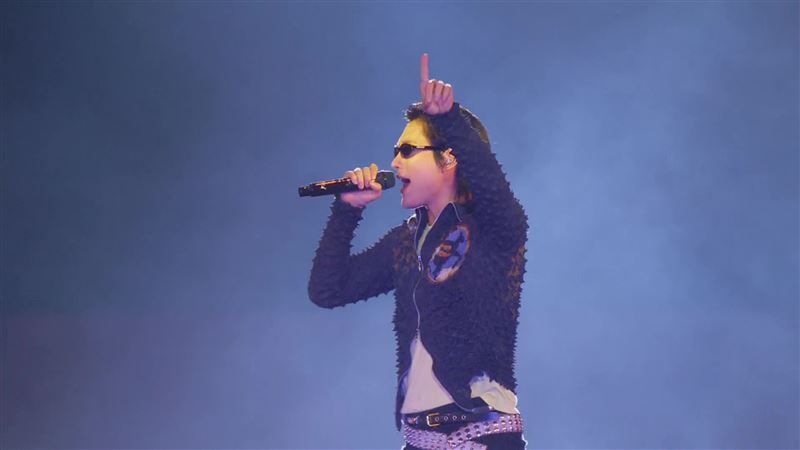 WOODZ與林俊傑合唱《背對背擁抱》