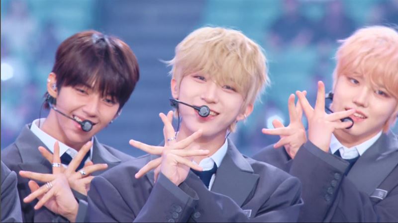 AHOF獲得年度新人獎