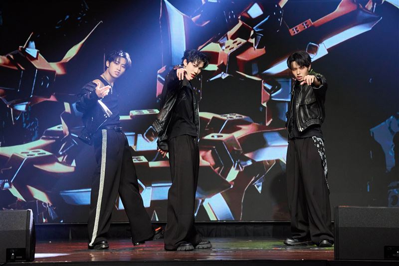 舞蹈組挑戰舞蹈