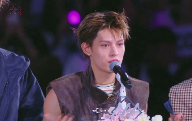 趙雨凡在MAMA發言與粉絲互動